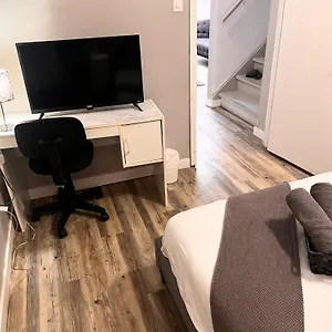 Vacation Near West Mall Homestay Edmonton